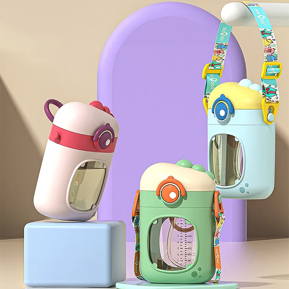 StarAndDaisy Sipper Bottles for Infants with Soft Silicone Straws and Side Handles with Cute Little Monster Design - Green